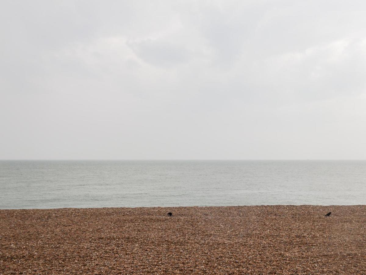 Fairlight View Apartment Folkestone Exterior photo